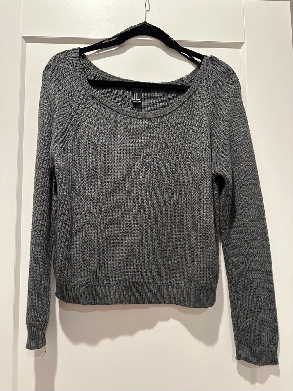 Forever 21 Women’s Gray Knit Scoop Neck Sweater
